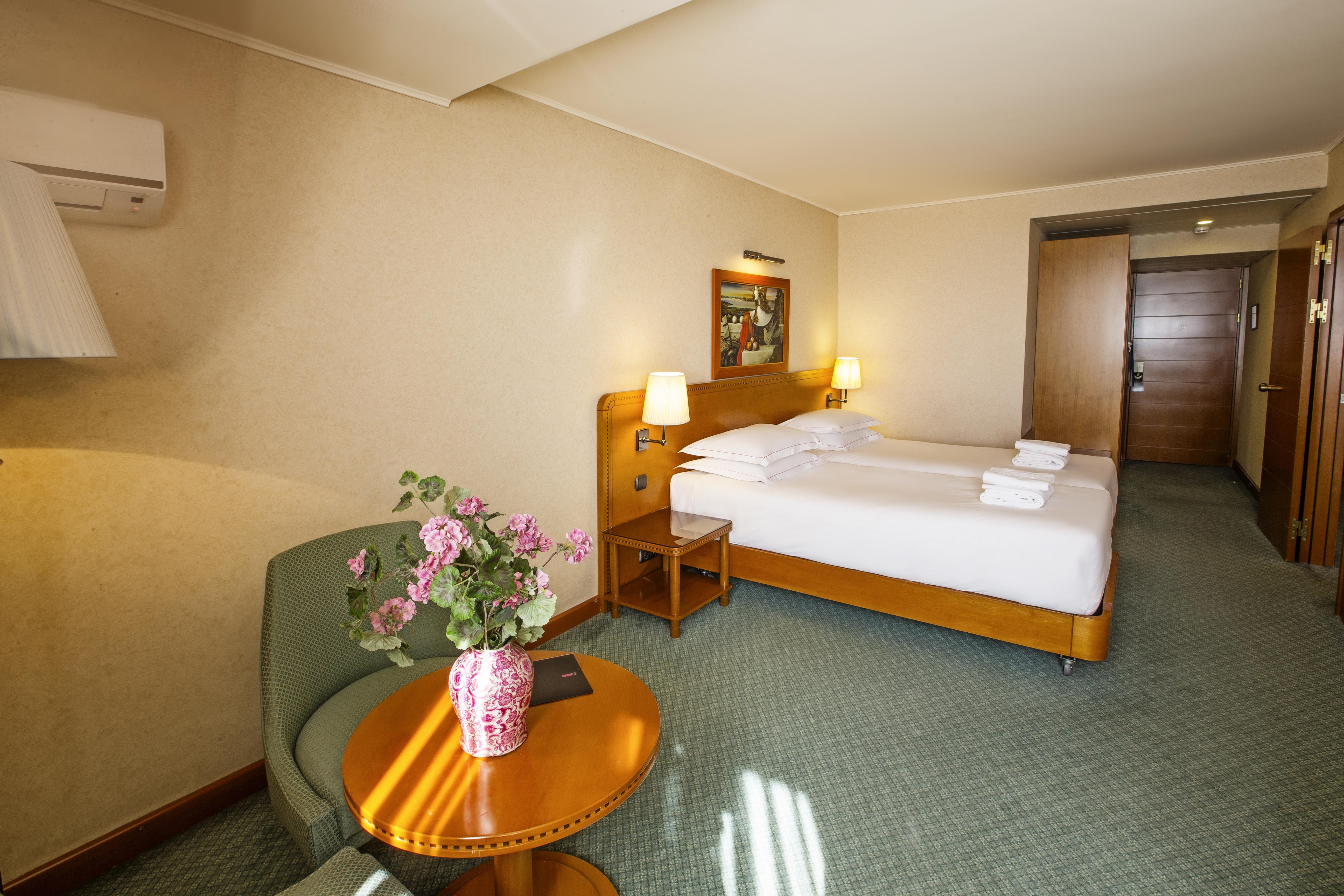 President Hotel Афіни Екстер'єр фото